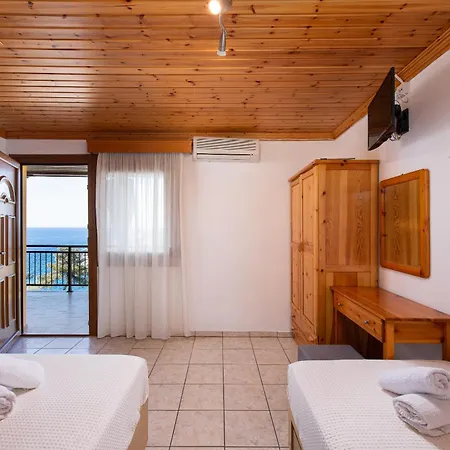 Archodissa Pansion * Alikí